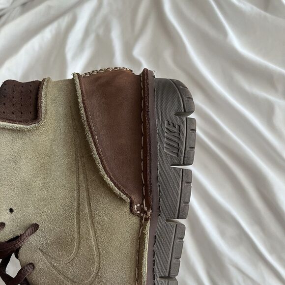 Rare Nike Considered Mid Boot 311010-331 Shoe Mens Size  12 Limited Edition
